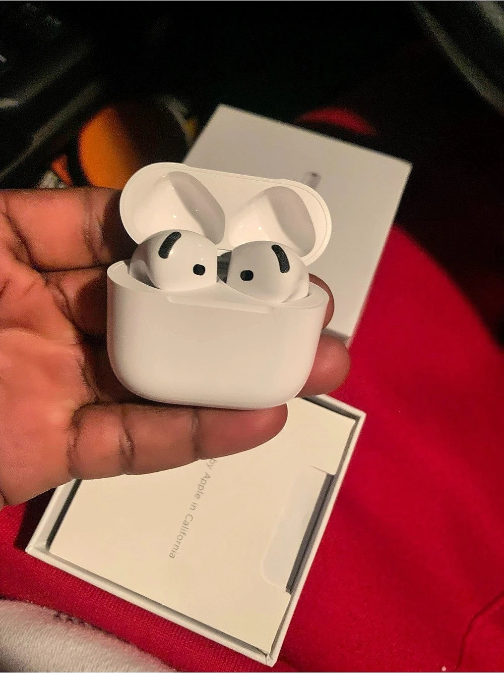 Apple AirPods 4 (ANC) ) Active Noise Cancellation White